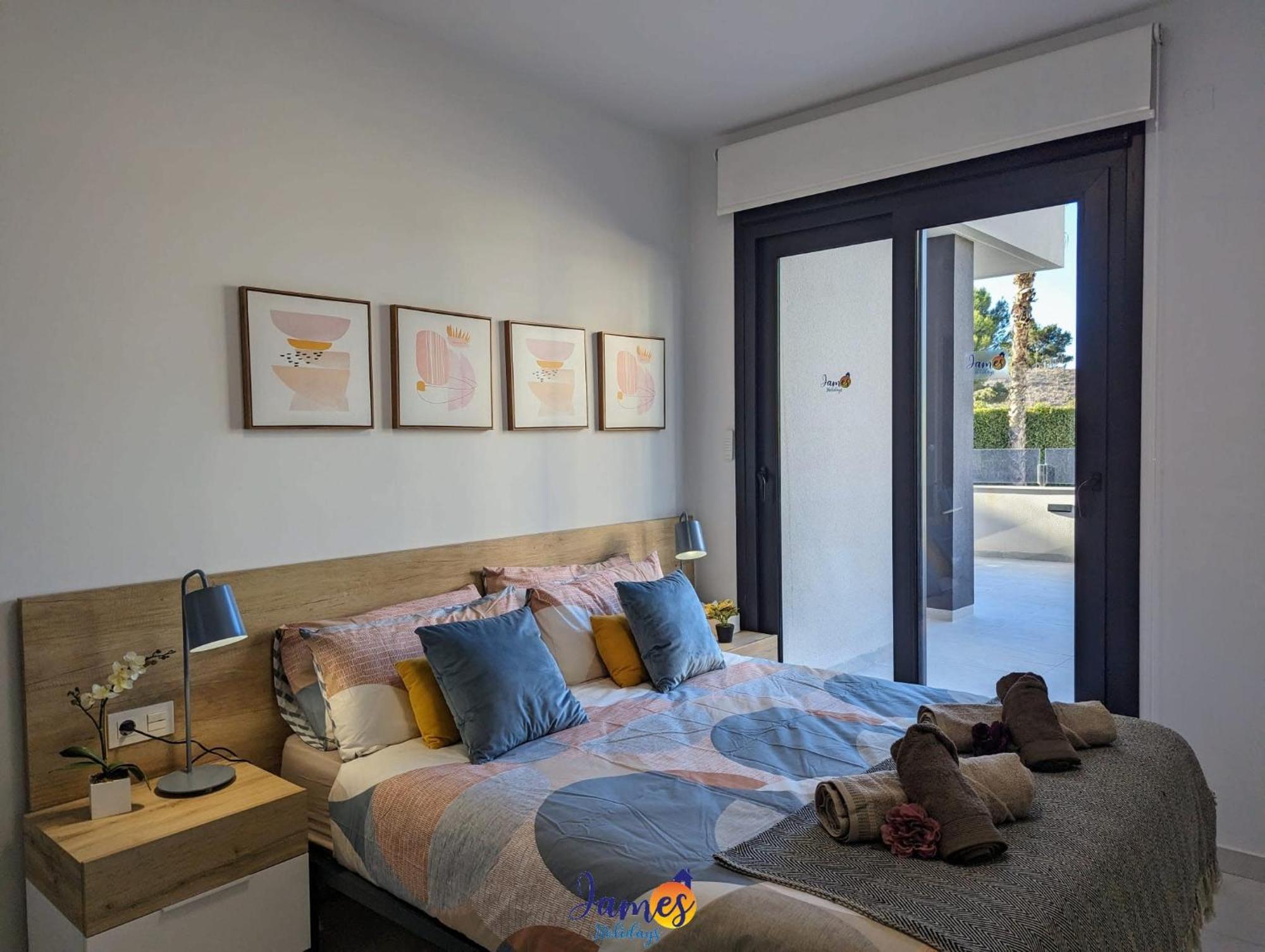 Modern Two Bedroom Ground Floor Duly7